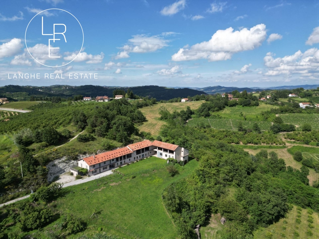 Beautiful country house with Bed and Breakfast for sale