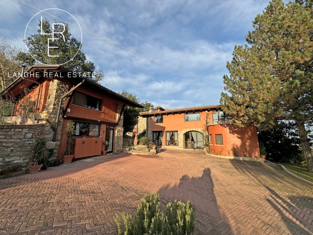 Langhe_piemonte_property_for_sale_with_rooms_02_14